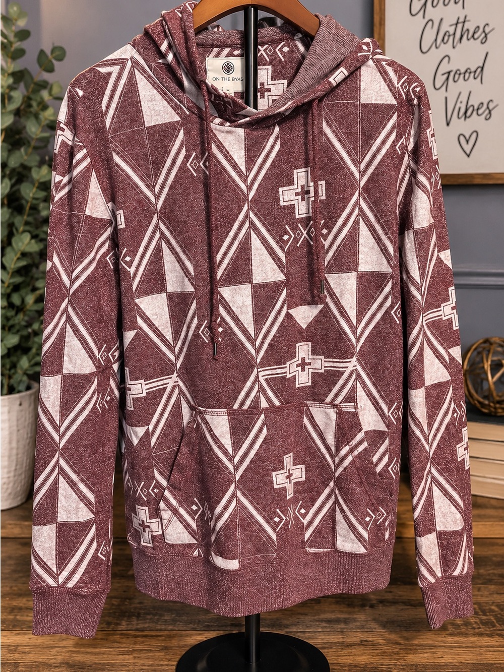 On The Byas Men’s Medium Burgundy Geometric Southwestern Pullover Hoodie